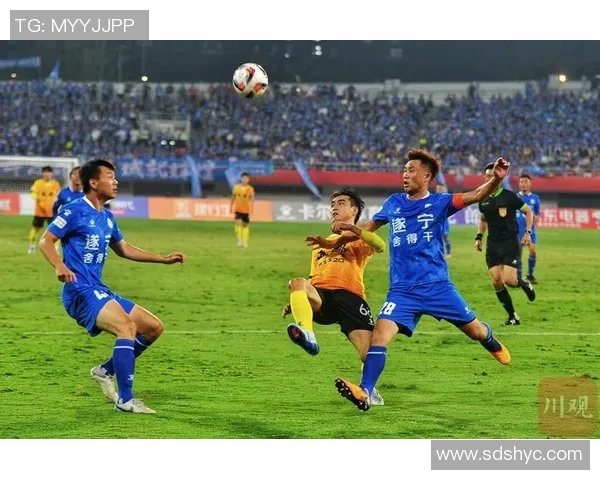 重庆篮球队的独特节奏与战术解析:如何在赛场上掌控比赛节奏 重庆篮球队的独特节奏与战术解析:如何在赛场上掌控比赛节奏