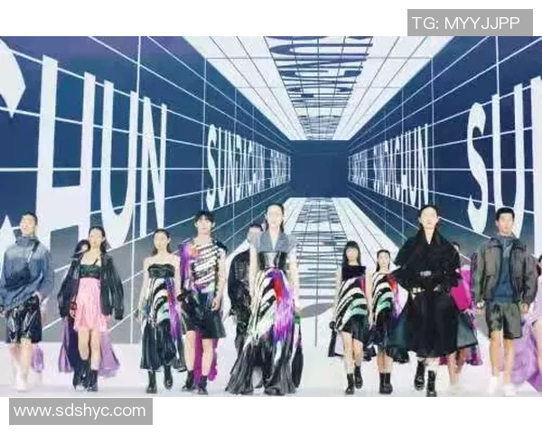 粉色足球明星的魅力与成就揭示了运动与时尚的完美结合 粉色足球明星的魅力与成就揭示了运动与时尚的完美结合