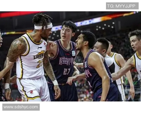 赛后分析:上海篮球队与深圳篮球队的对抗节奏与战术探讨 赛后分析:上海篮球队与深圳篮球队的对抗节奏与战术探讨